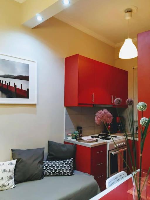 אתונה City Stay Close To The Metro A Charming Flat מראה חיצוני תמונה